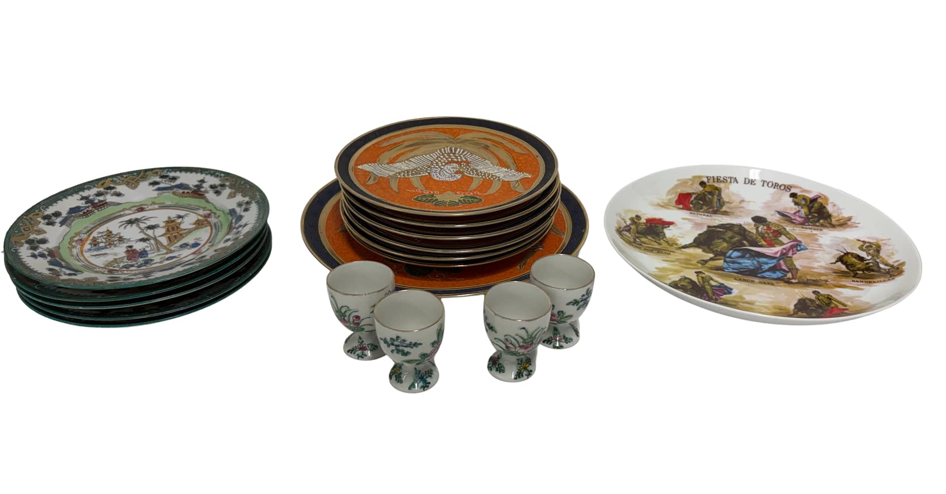 (17) ASIAN PORCELAIN CABINET PLATES & EGG CUPS, SPANISH BULL PLATE