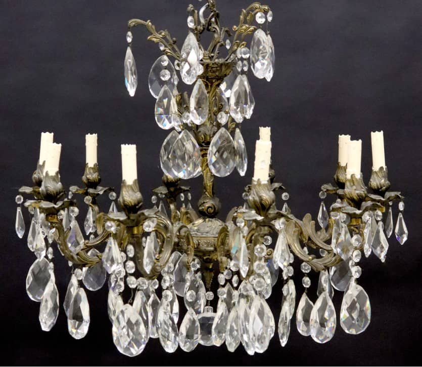 ITALIAN GILT METAL & CRYSTAL FOLIATED 10-LT CHANDELIER