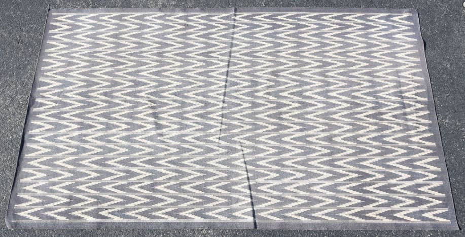 MADELINE WEINRIB (ATTRIB.) 'STEEL DITTO' FLATWOVEN RUG, 8'4" X 5'