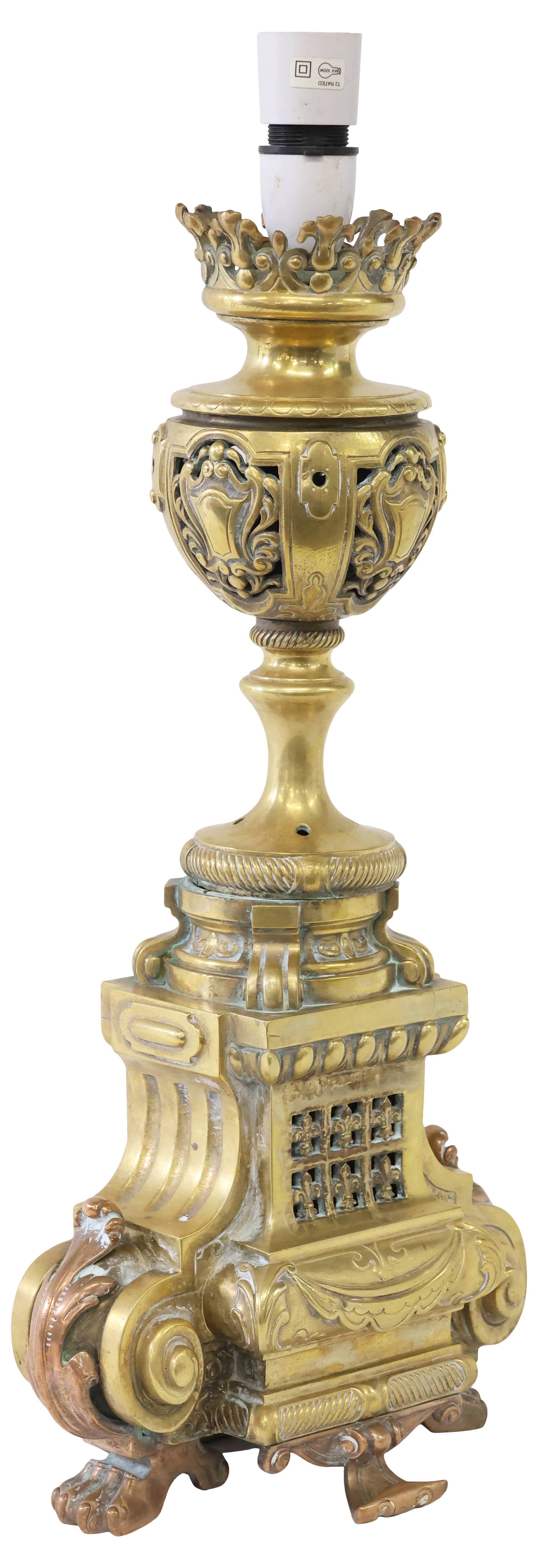 FRENCH ORMOLU CANDLESTICK FASHIONED AS 1-LIGHT TABLE LAMP